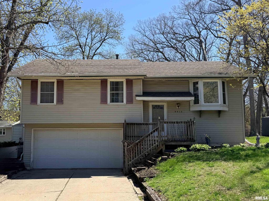 5912 N TAMPICO Drive, Peoria, IL 61614