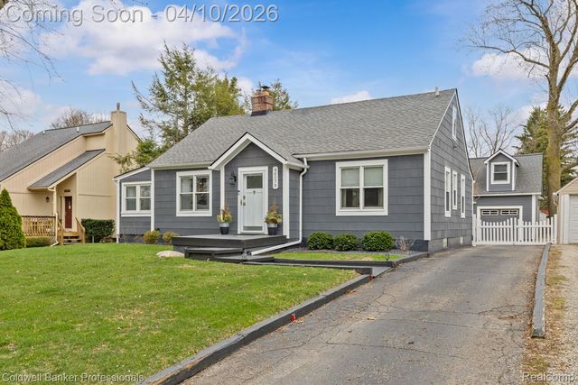 46079 Sunset Street, Northville Township, MI 48167