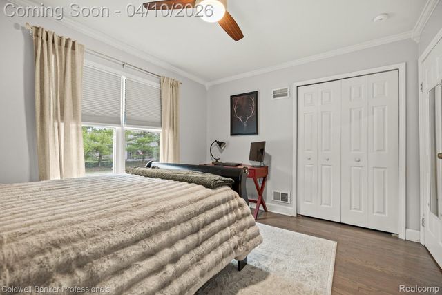 46079 Sunset Street, Northville Township, MI 48167