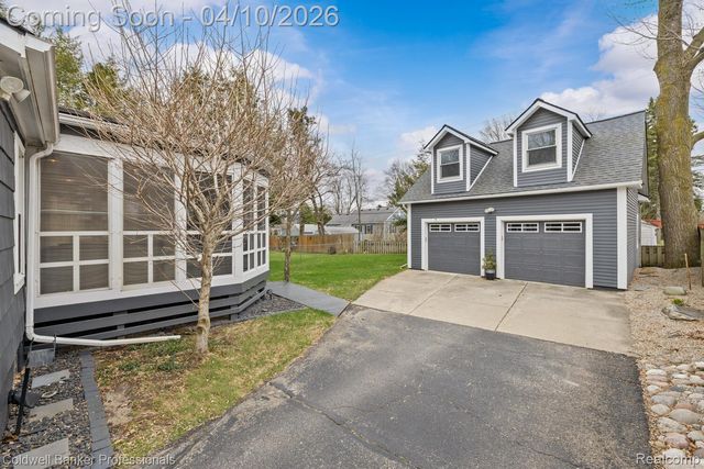 46079 Sunset Street, Northville Township, MI 48167