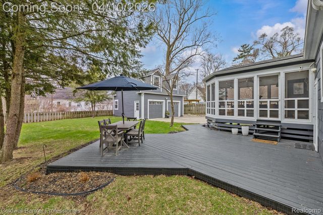 46079 Sunset Street, Northville Township, MI 48167