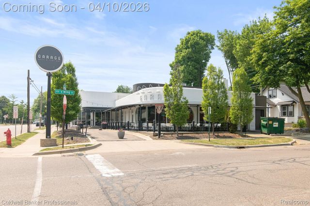 46079 Sunset Street, Northville Township, MI 48167