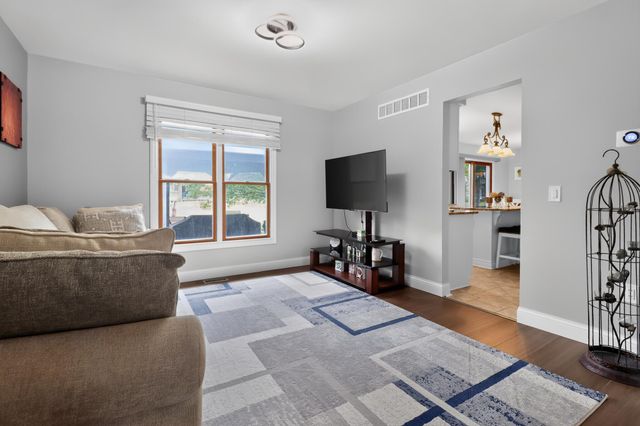 18175 Queensbury Drive, Livonia City, MI 48152