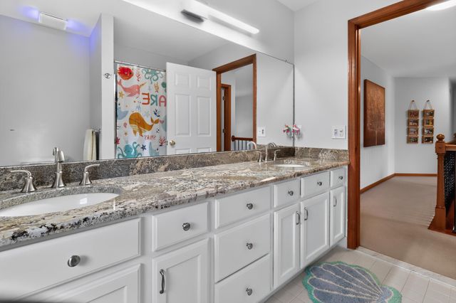 18175 Queensbury Drive, Livonia City, MI 48152