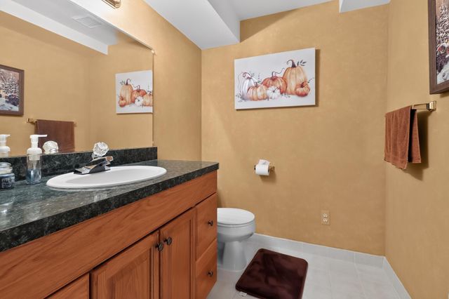 18175 Queensbury Drive, Livonia City, MI 48152