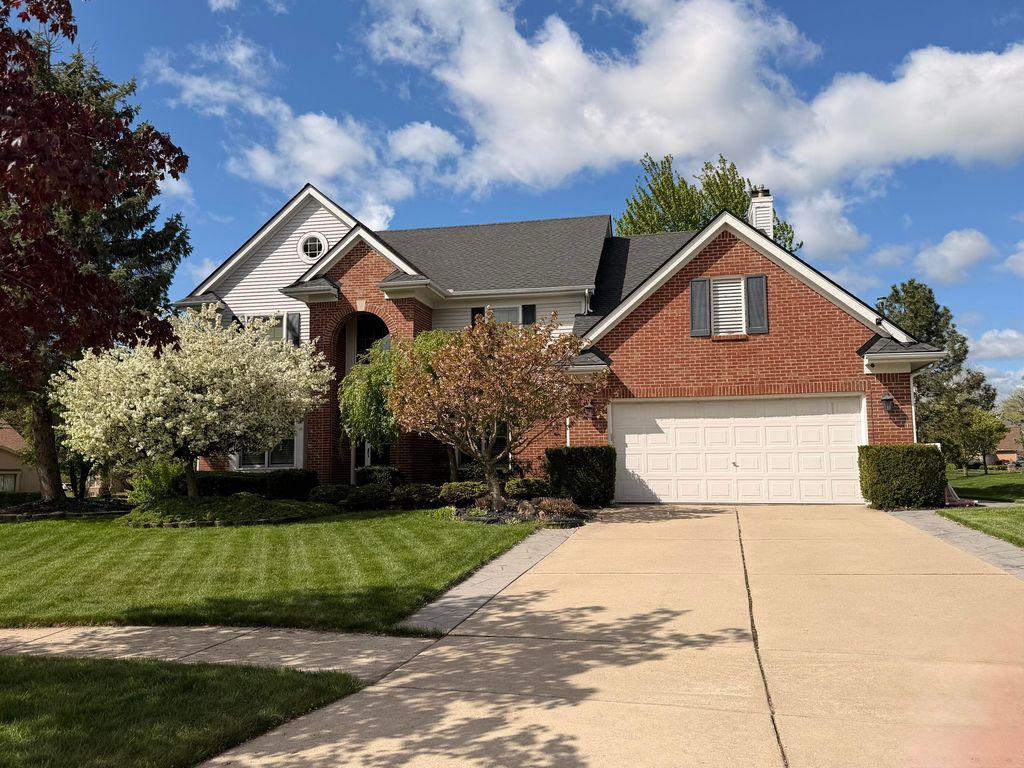 18175 Queensbury Drive, Livonia City, MI 48152