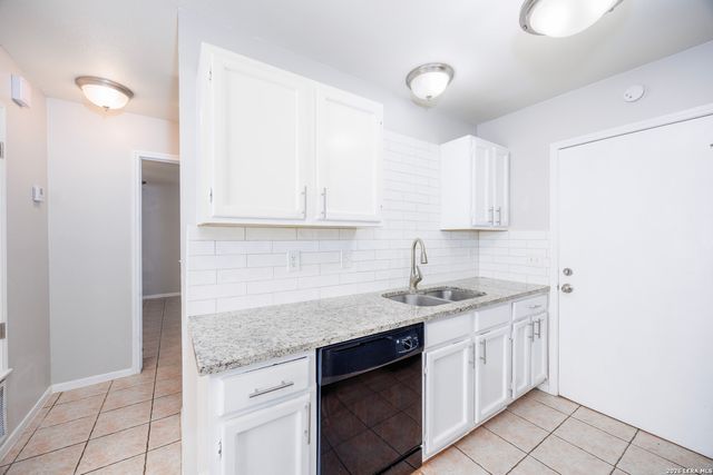 3543 BOTTOMLESS LK, San Antonio, TX 78222