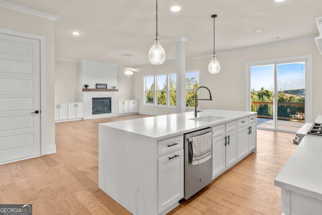 4725 Cardinal Ridge Way, Flowery Branch, GA 30542