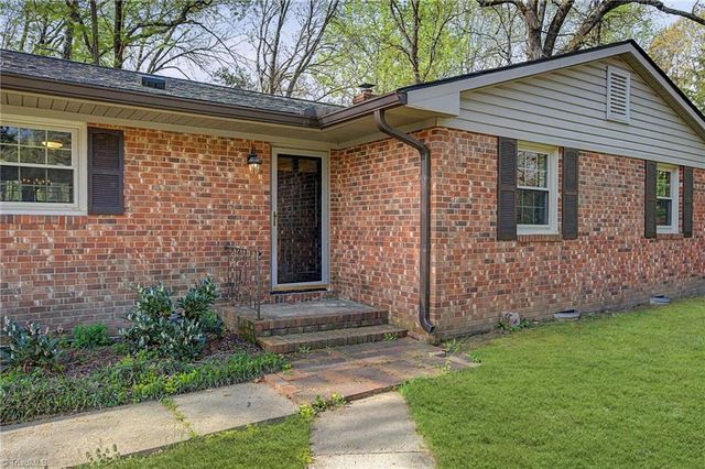 1205 Robin Hood Road, High Point, NC 27262