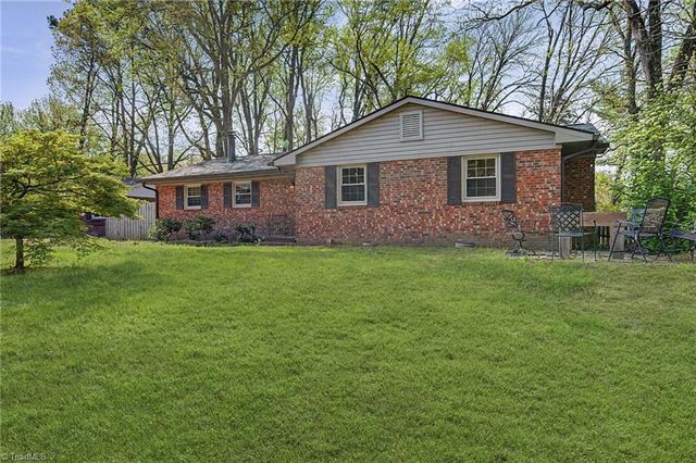 1205 Robin Hood Road, High Point, NC 27262