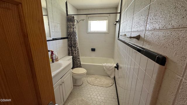 325 Autumn Lane, Gatlinburg, TN 37738