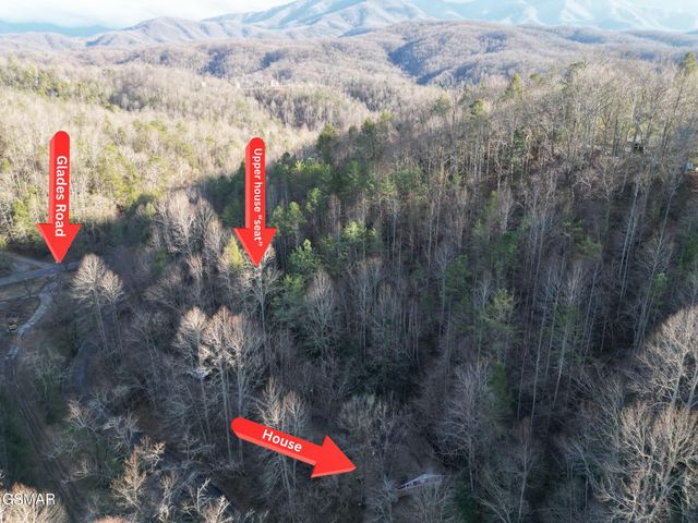 325 Autumn Lane, Gatlinburg, TN 37738