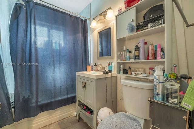 3580 NW 4th St, Lauderhill, FL 33311