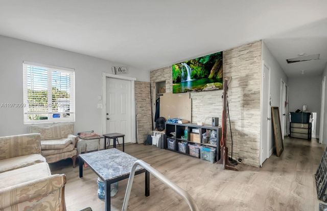 3580 NW 4th St, Lauderhill, FL 33311