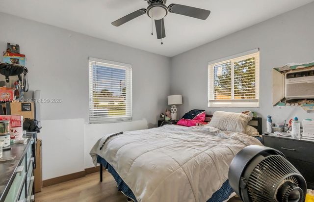 3580 NW 4th St, Lauderhill, FL 33311