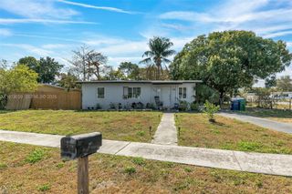 3580 NW 4th St, Lauderhill, FL 33311