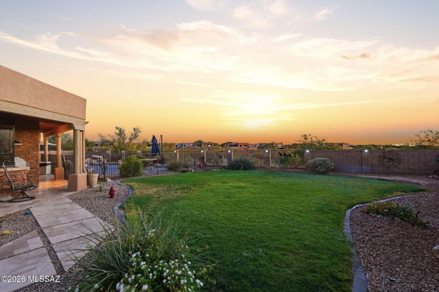 9320 S Avenida Mochuelo, Vail, AZ 85641