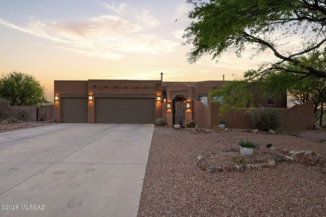 9320 S Avenida Mochuelo, Vail, AZ 85641