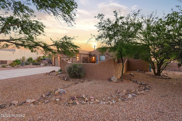 9320 S Avenida Mochuelo, Vail, AZ 85641