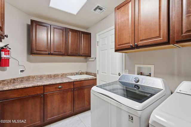 9320 S Avenida Mochuelo, Vail, AZ 85641
