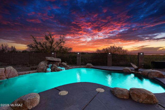 9320 S Avenida Mochuelo, Vail, AZ 85641