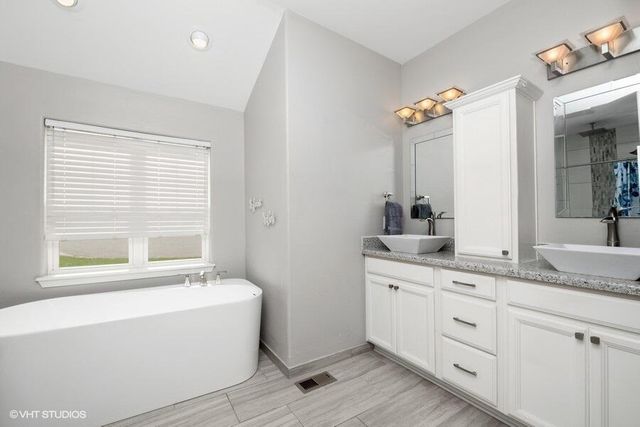 1155 La Salle COURT, Lake Geneva, WI 53147