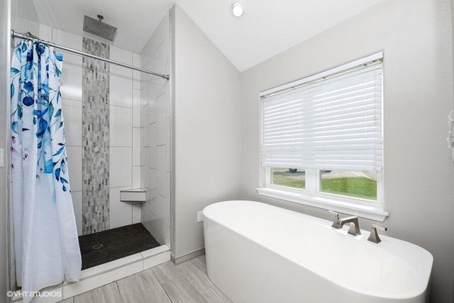 1155 La Salle COURT, Lake Geneva, WI 53147
