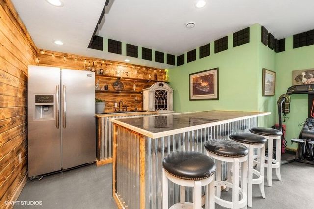 1155 La Salle COURT, Lake Geneva, WI 53147