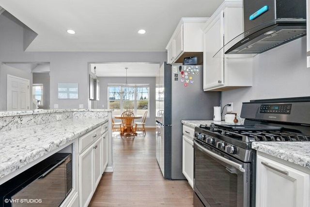 1155 La Salle COURT, Lake Geneva, WI 53147