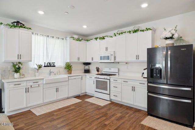 420 Celebration Lane, Santa Paula, CA 93060