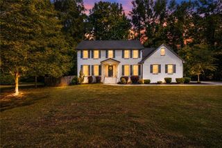 135 London Berry Court, Tyrone, GA 30290