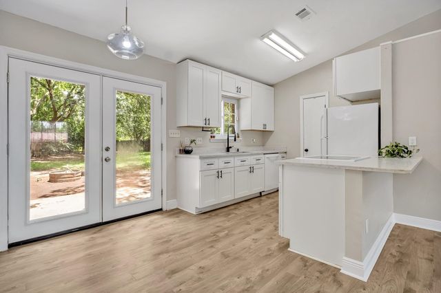 2164 PORTSMOUTH Circle, Tallahassee, FL 32311