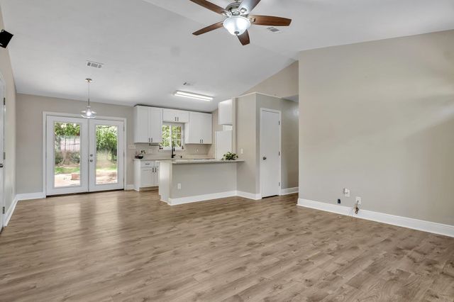 2164 PORTSMOUTH Circle, Tallahassee, FL 32311