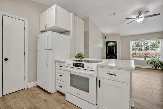 2164 PORTSMOUTH Circle, Tallahassee, FL 32311