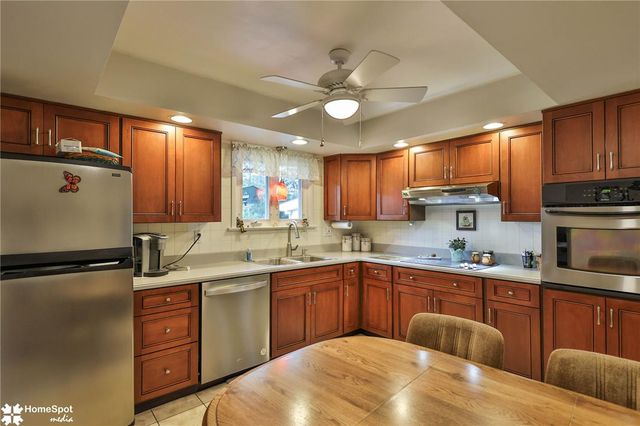 2831 Vista Drive, North Whitehall Twp, PA 18037