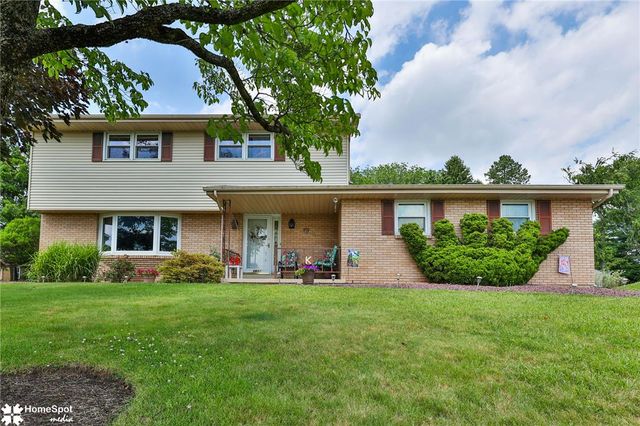 2831 Vista Drive, North Whitehall Twp, PA 18037