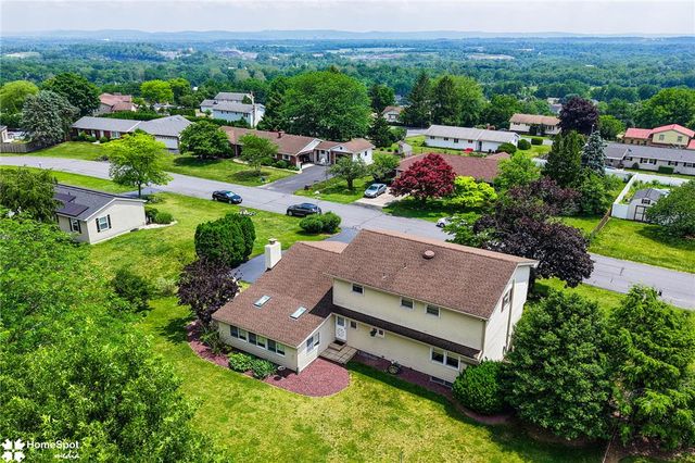 2831 Vista Drive, North Whitehall Twp, PA 18037