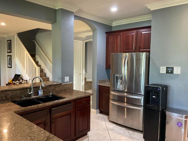3800 E Hibiscus Street, Weston, FL 33332