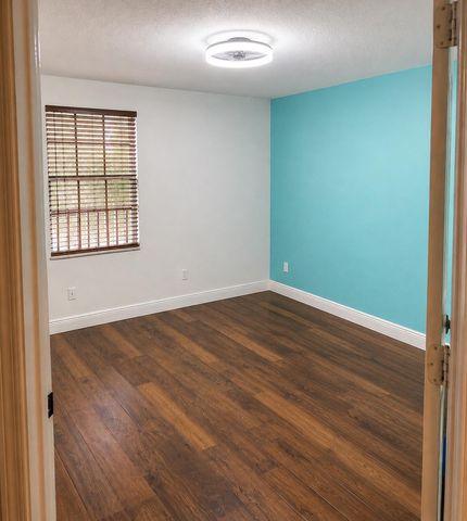 3800 E Hibiscus Street, Weston, FL 33332