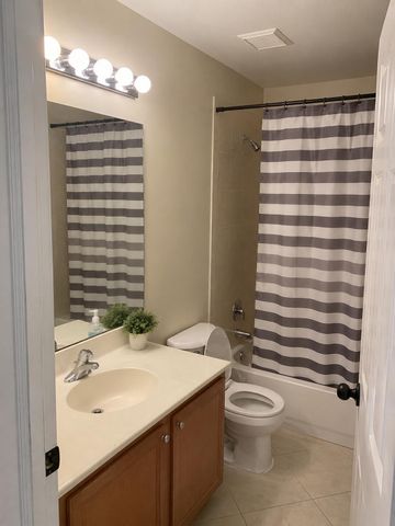3800 E Hibiscus Street, Weston, FL 33332