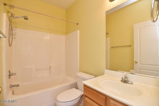 4560 E OLNEY Avenue, Gilbert, AZ 85234
