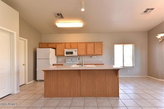 4560 E OLNEY Avenue, Gilbert, AZ 85234