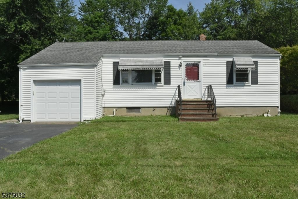 41 Lefke Ln, Hanover Twp., NJ 07981