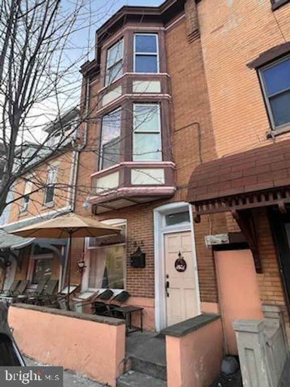 815 W CHEW ST, Allentown, PA 18104