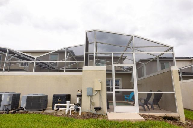 302 OCEAN COURSE AVENUE, Davenport, FL 33896