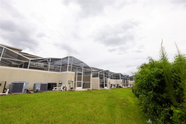 302 OCEAN COURSE AVENUE, Davenport, FL 33896