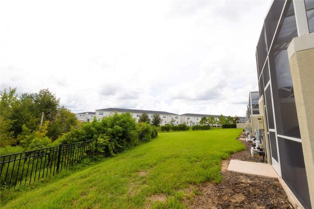302 OCEAN COURSE AVENUE, Davenport, FL 33896