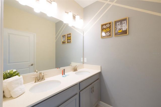 302 OCEAN COURSE AVENUE, Davenport, FL 33896