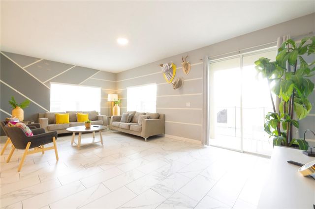 302 OCEAN COURSE AVENUE, Davenport, FL 33896