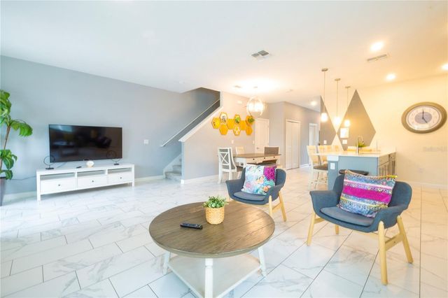 302 OCEAN COURSE AVENUE, Davenport, FL 33896